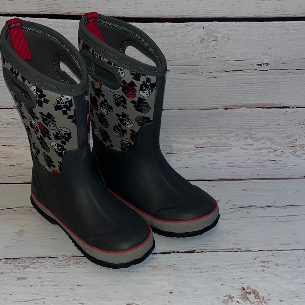 Bogs Black and Gray Rain & Snow Boots Waterproof Pull-On Design